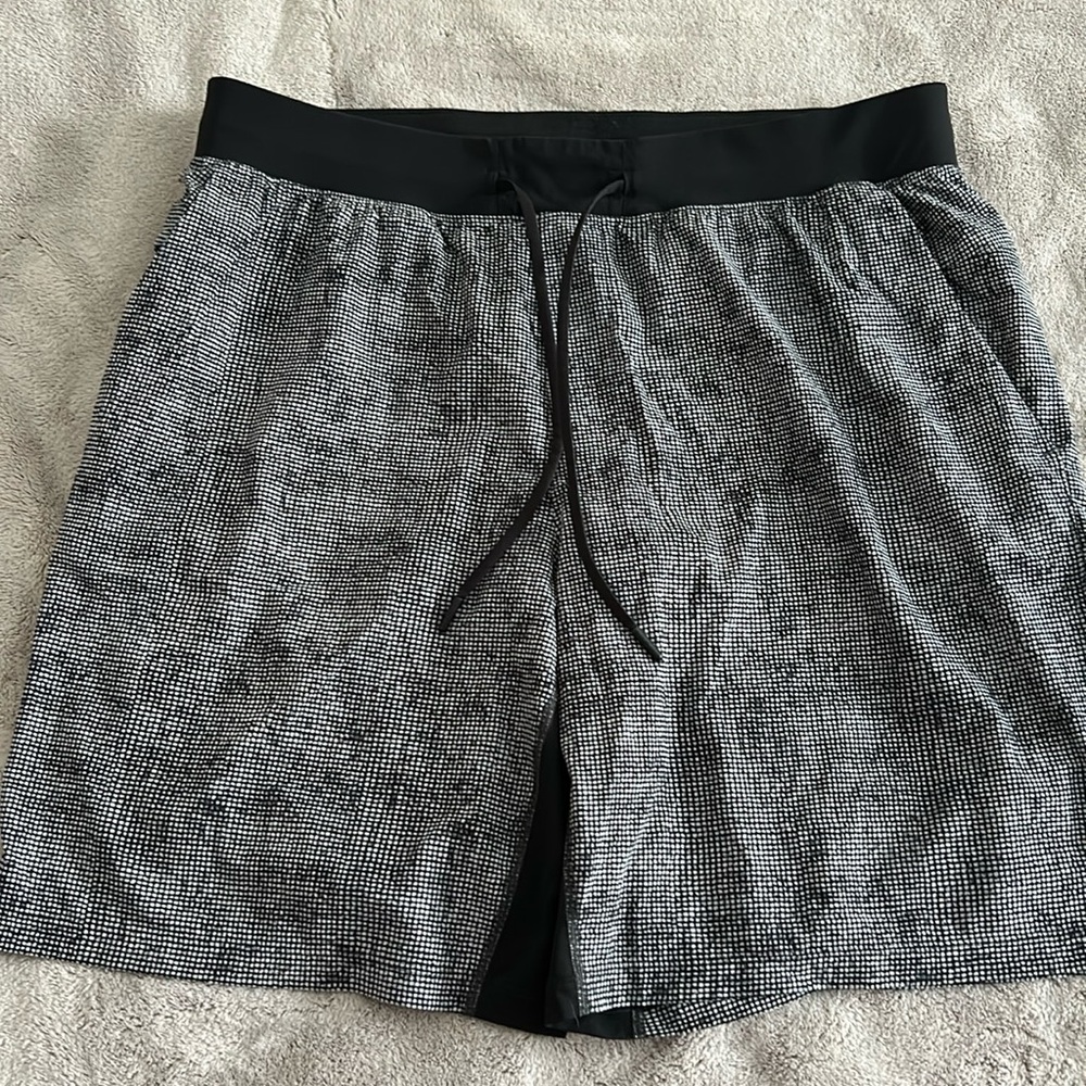 Lululemon men’s shorts